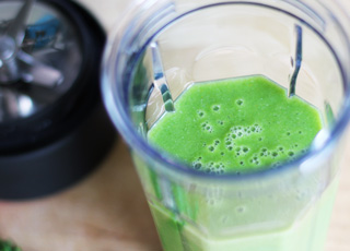 Green Smoothie Recipe with Kale