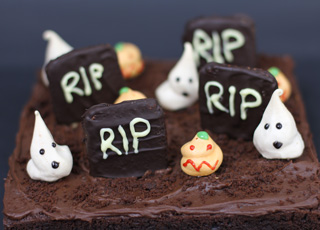 Halloween Graveyard Cake Recipe