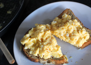 How to make Scrambled Eggs